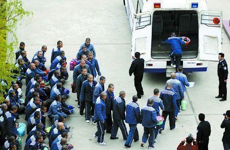 监狱罪犯爆料视频大全,罪犯爆料视频大全深度解析  第2张